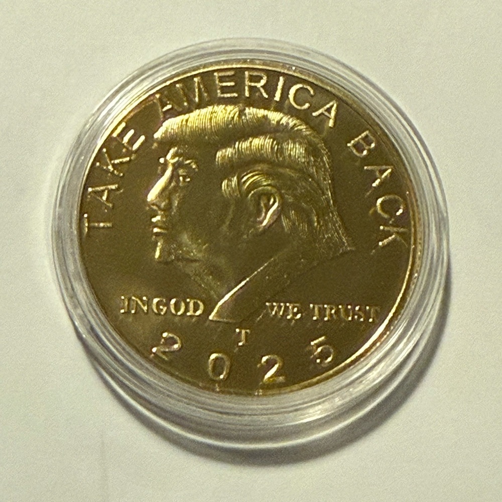 US President Donald Trump Gold Limited Commemorative Coin 2025
